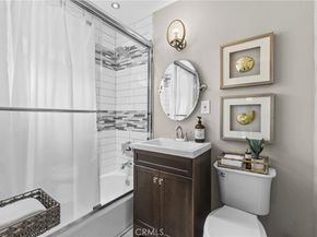 11521 Inglewood Avenue, Hawthorne CA 90250