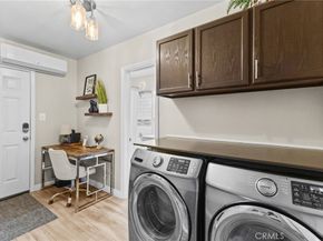 11521 Inglewood Avenue, Hawthorne CA 90250