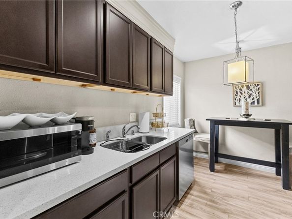 11521 Inglewood Avenue, Hawthorne CA 90250