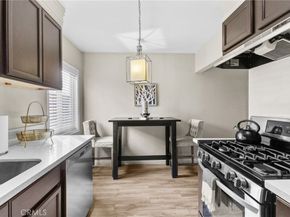 11521 Inglewood Avenue, Hawthorne CA 90250