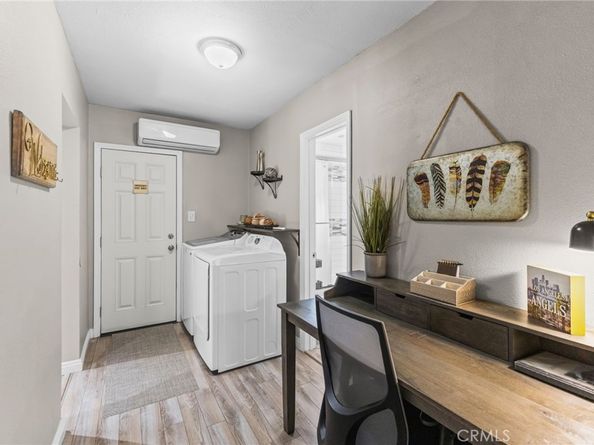 11521 Inglewood Avenue, Hawthorne CA 90250