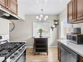 11521 Inglewood Avenue, Hawthorne CA 90250