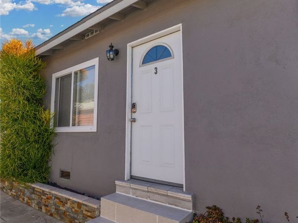 11521 Inglewood Avenue, Hawthorne CA 90250