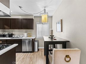 11521 Inglewood Avenue, Hawthorne CA 90250