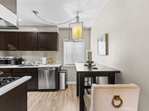 11521 Inglewood Avenue, Hawthorne CA 90250