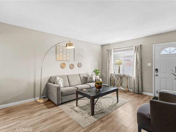 11521 Inglewood Avenue, Hawthorne CA 90250