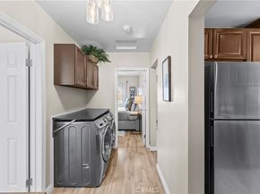 11521 Inglewood Avenue, Hawthorne CA 90250