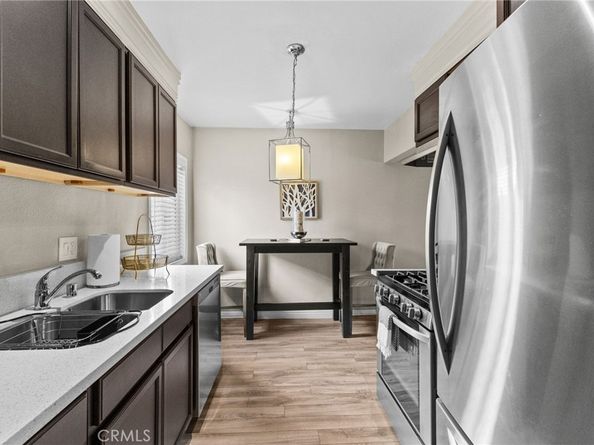 11521 Inglewood Avenue, Hawthorne CA 90250