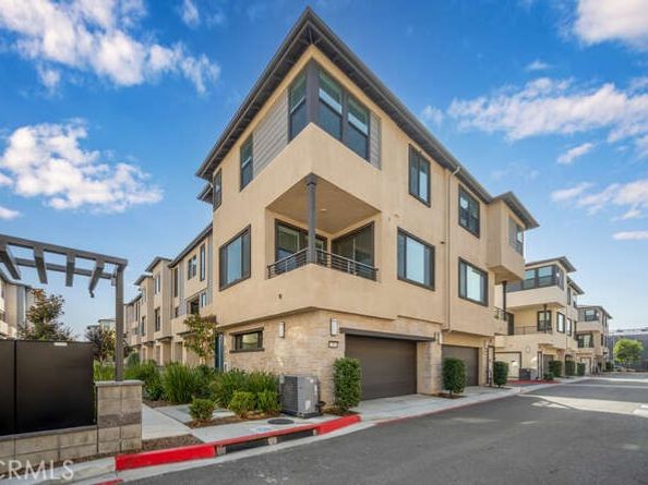 2955 W Lincoln Ave. 7, Anaheim CA 92801