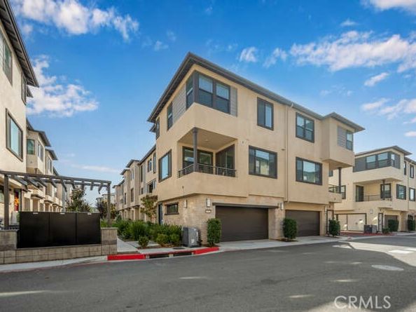 2955 W Lincoln Ave. 7, Anaheim CA 92801