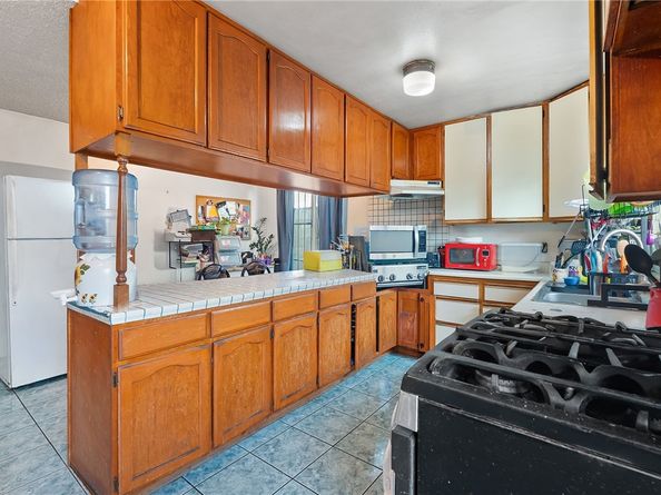 1020 N Kemp Avenue, Compton CA 90220