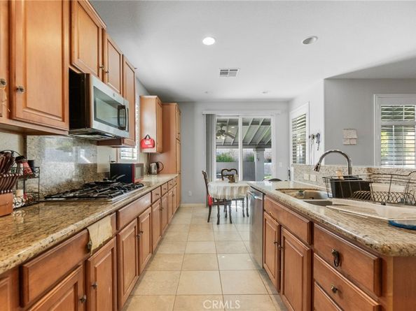 6136 Walnut Grove, Rancho Cucamonga CA 91739