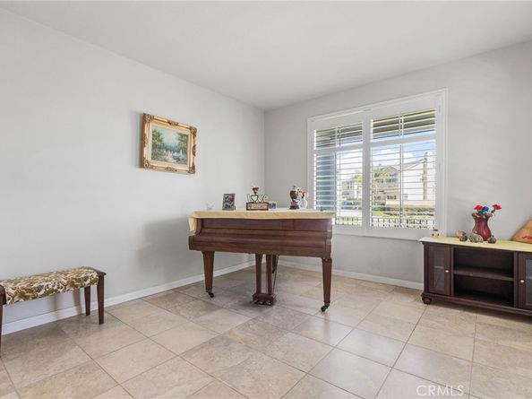 6136 Walnut Grove, Rancho Cucamonga CA 91739