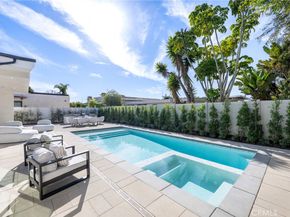 707 Patolita, Corona Del Mar CA 92625