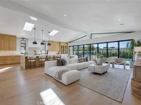 707 Patolita, Corona Del Mar CA 92625