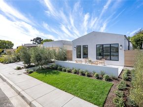 707 Patolita, Corona Del Mar CA 92625