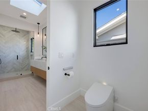 707 Patolita, Corona Del Mar CA 92625