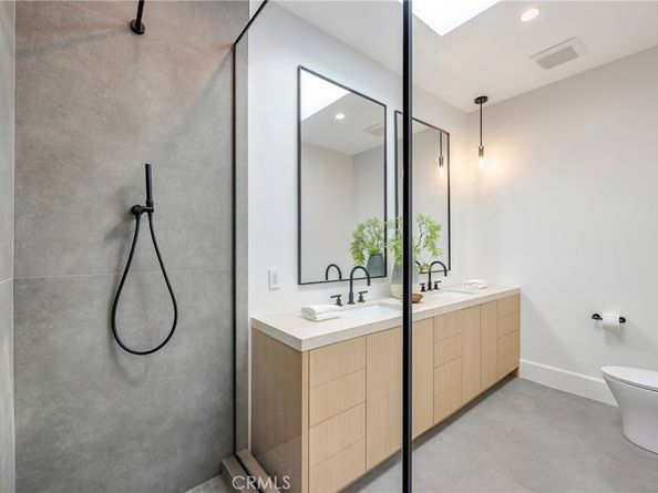 707 Patolita, Corona Del Mar CA 92625