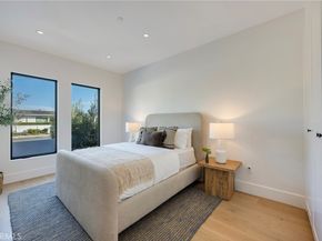 707 Patolita, Corona Del Mar CA 92625