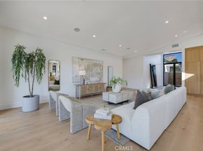 707 Patolita, Corona Del Mar CA 92625