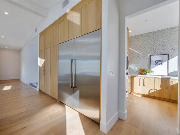 707 Patolita, Corona Del Mar CA 92625