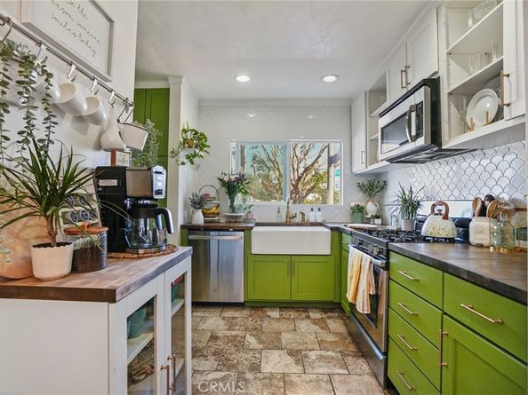 4037 E 7th Street, Long Beach CA 90804