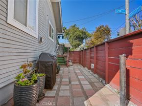 4037 E 7th Street, Long Beach CA 90804