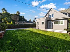 1148 Chestnut Avenue, Long Beach CA 90813