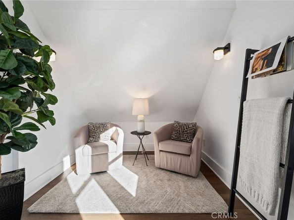 1148 Chestnut Avenue, Long Beach CA 90813