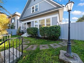 1148 Chestnut Avenue, Long Beach CA 90813