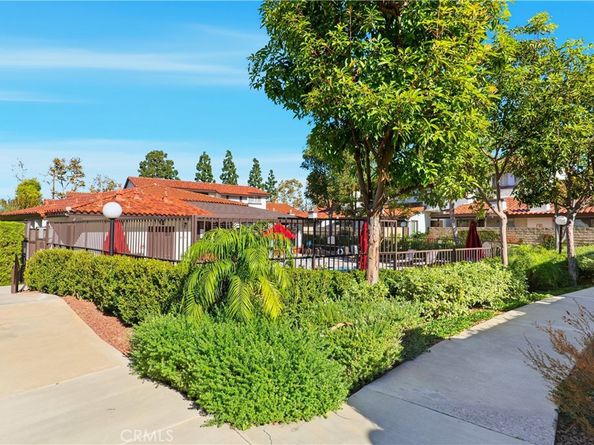 5054 E Atherton Street, Long Beach CA 90815