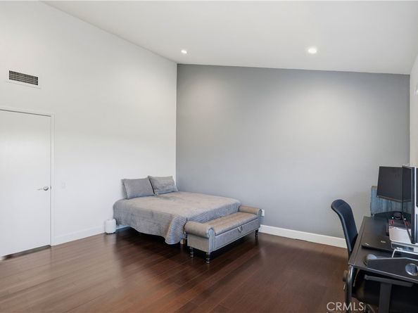 5054 E Atherton Street, Long Beach CA 90815