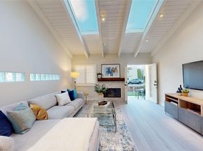 322 12 th, Huntington Beach CA 92648