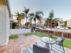 322 12 th, Huntington Beach CA 92648