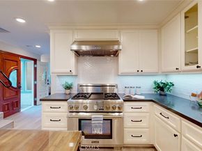 322 12 th, Huntington Beach CA 92648