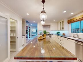 322 12 th, Huntington Beach CA 92648