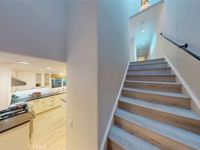 322 12 th, Huntington Beach CA 92648