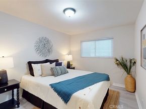 322 12 th, Huntington Beach CA 92648