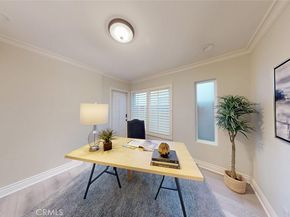 322 12 th, Huntington Beach CA 92648