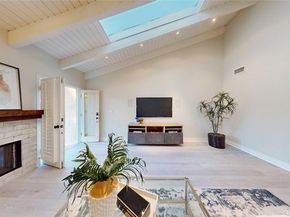 322 12 th, Huntington Beach CA 92648