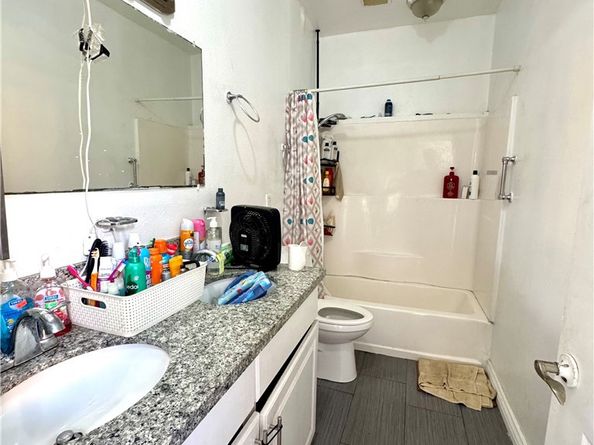 1363 E 49th, Los Angeles CA 90011