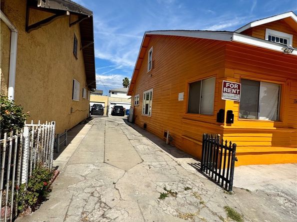 1363 E 49th, Los Angeles CA 90011