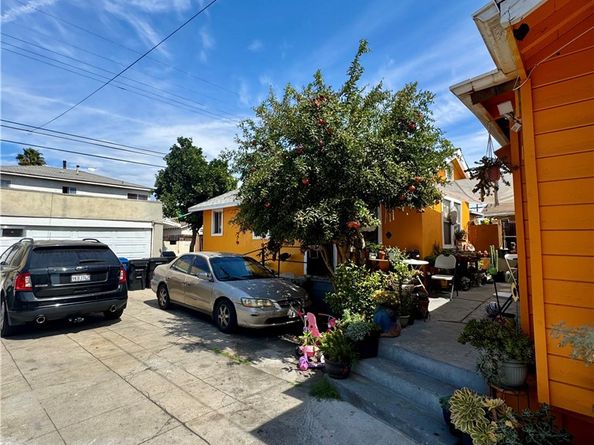 1363 E 49th, Los Angeles CA 90011