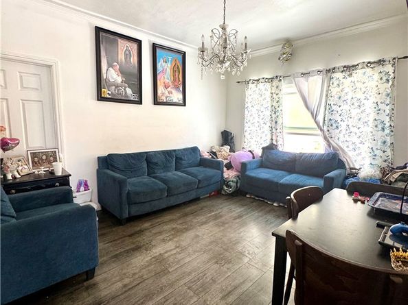 1363 E 49th, Los Angeles CA 90011