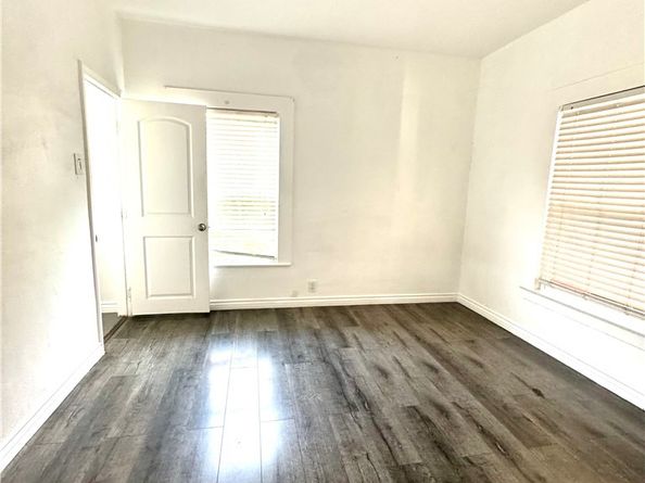 1363 E 49th, Los Angeles CA 90011