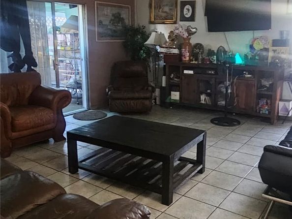 2313 Downie Place, Santa Ana CA 92706