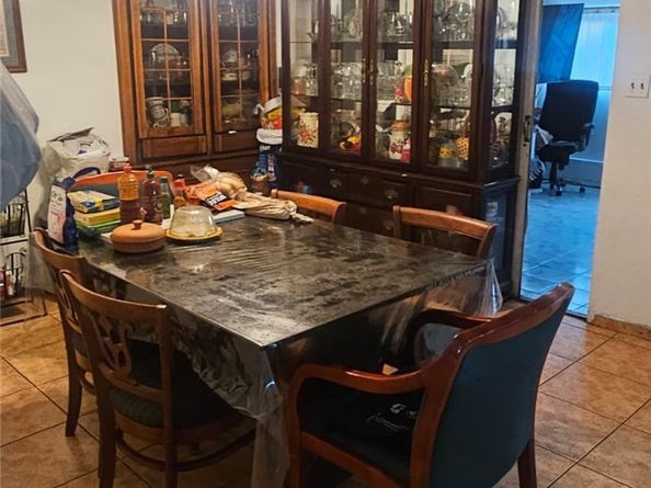 2313 Downie Place, Santa Ana CA 92706