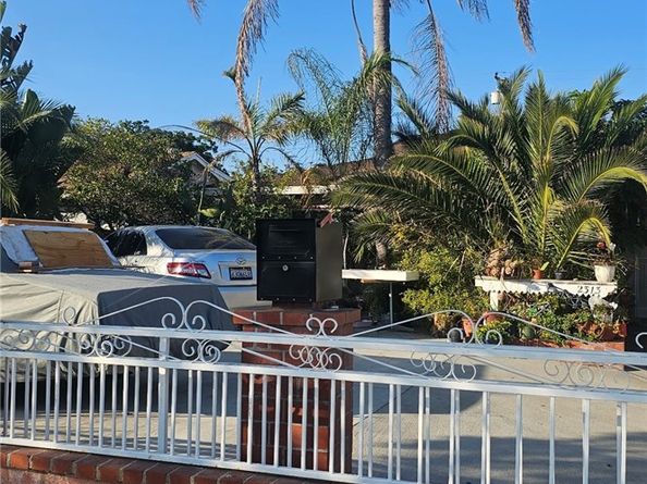 2313 Downie Place, Santa Ana CA 92706