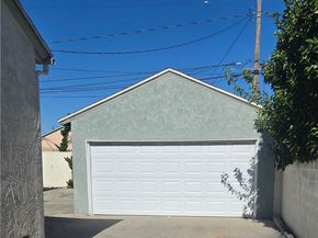 151 121 St Place, Los Angeles CA 90061