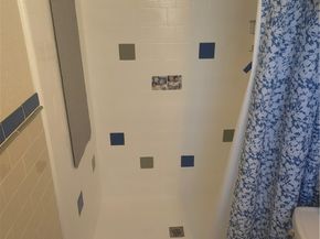 151 121 St Place, Los Angeles CA 90061